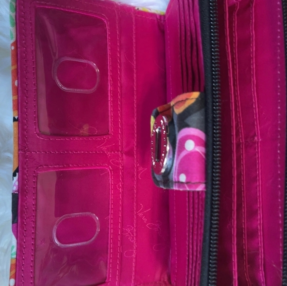 Vera Bradley never used wallet 💖 - Picture 3 of 6